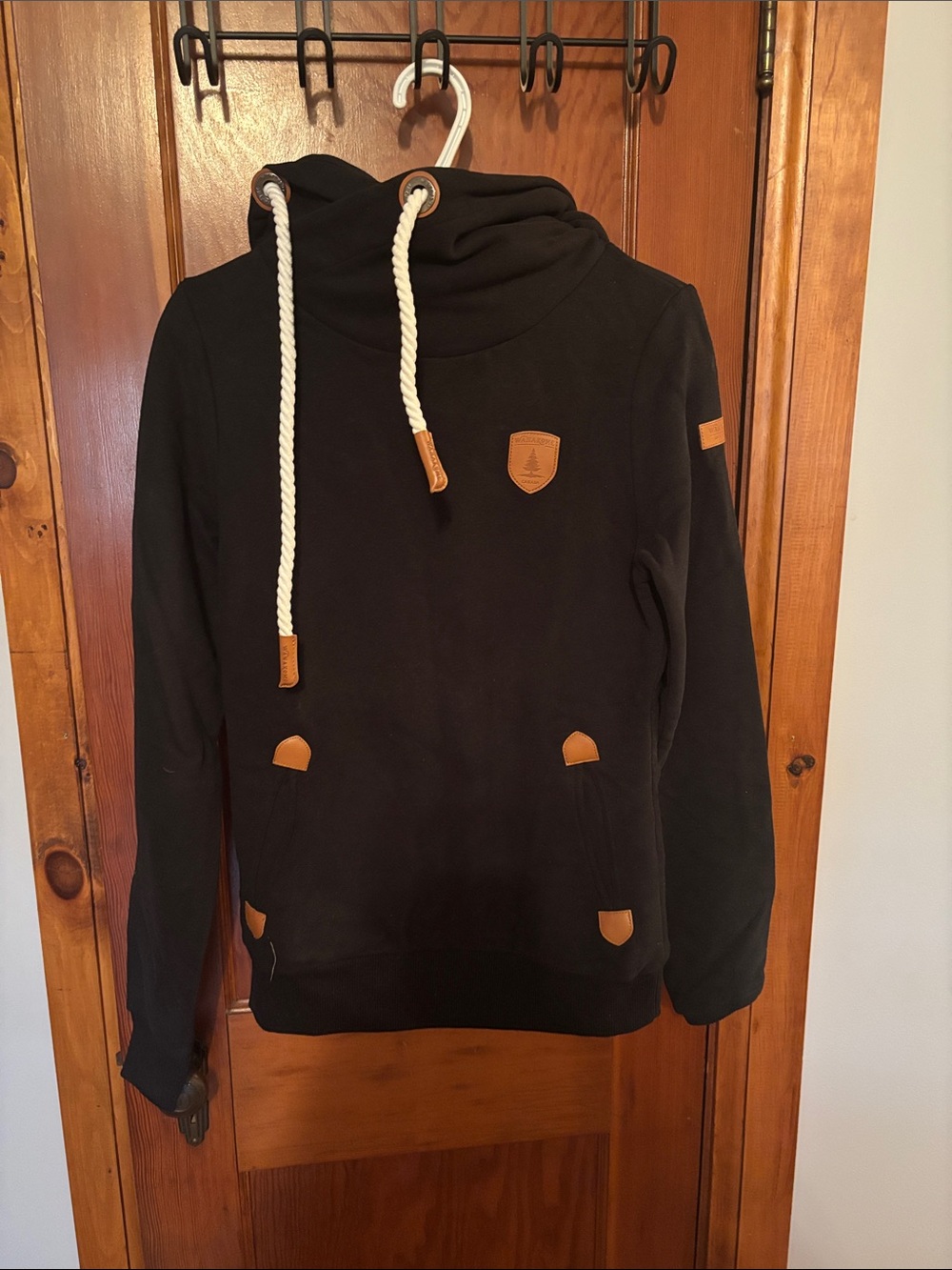 Wanakome Artemis hoodie nwot size xs